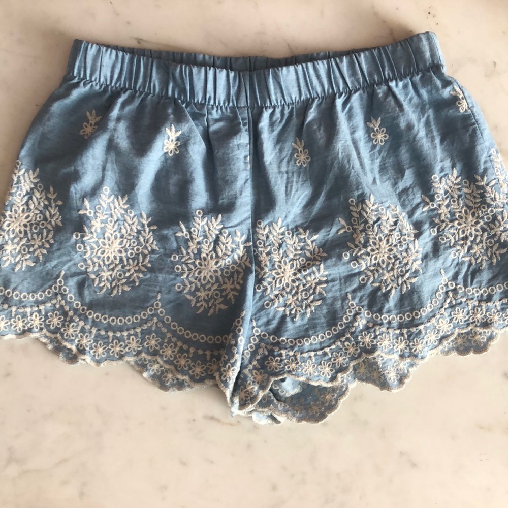 Blue and White Lace Shorts (elastic waistband!!!!)